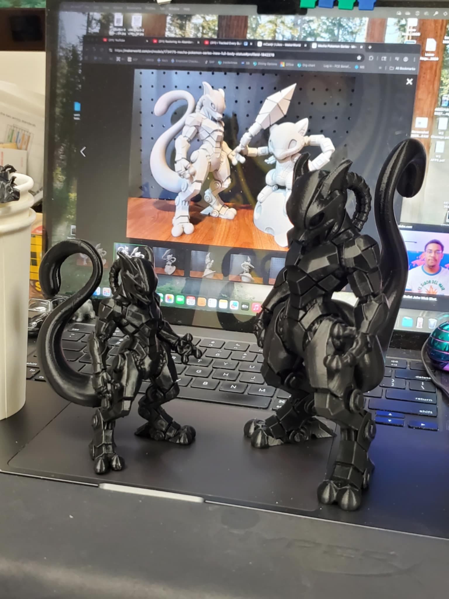 Mewtwo Armor Figure thumbnail 4